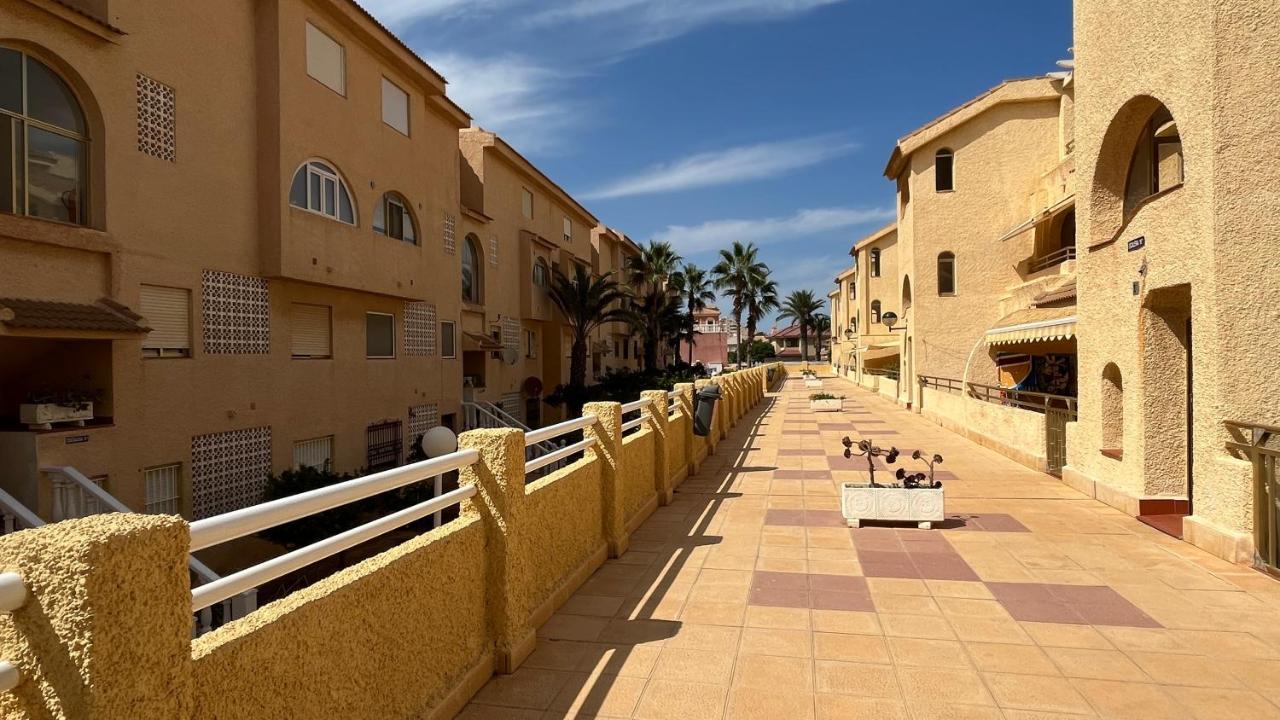 Piscis Family Bungalow La Manga Exterior foto